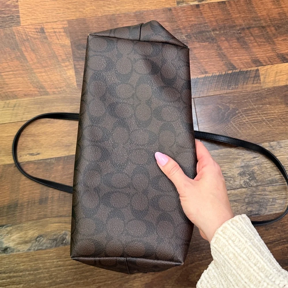 Coach City Tote in Signature Canvas Brown/Black - Classic & Spacious - Picture 3 of 17